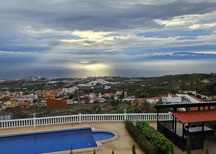 Tequila Villa Costa Adeje (Tenerife)